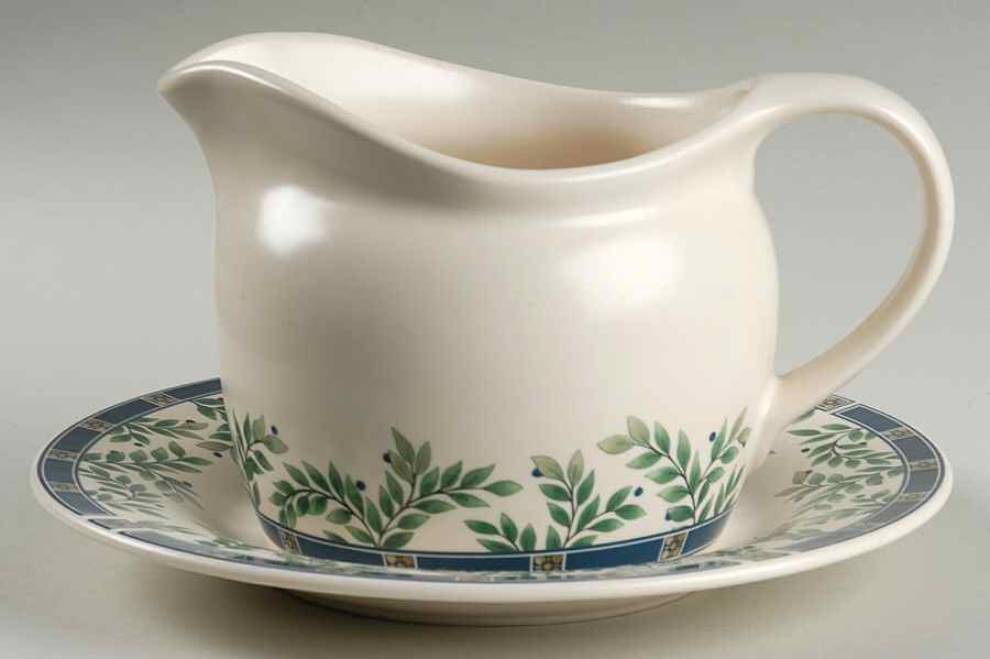 Sylvan Court Gravy Boat & Underplate by Pfaltzgraff-1