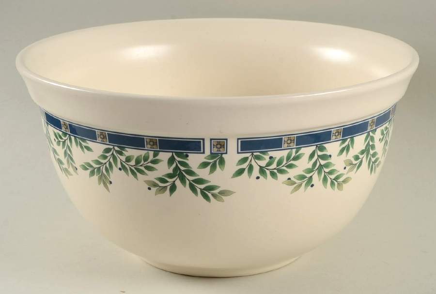 Sylvan Court 9" Mixing Bowl by Pfaltzgraff-1