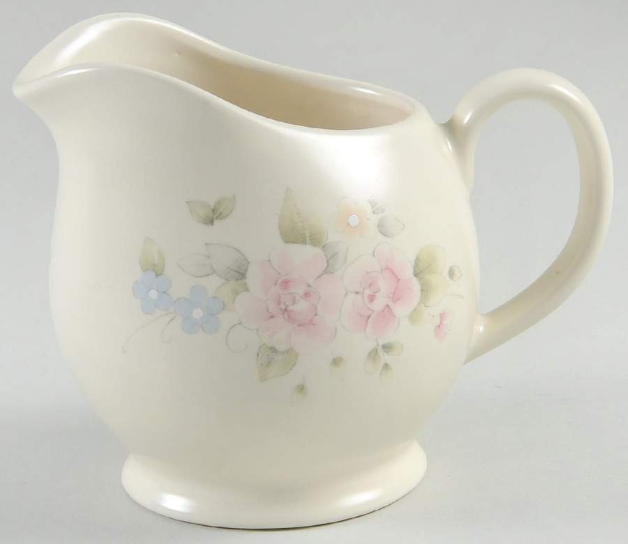 Tea Rose Large Gravy Boat/Pitcher by Pfaltzgraff-1