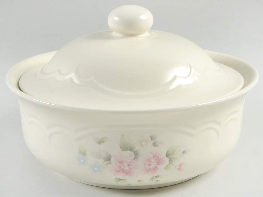 Tea Rose 2 Qt Round Covered Casserole by Pfaltzgraff-1