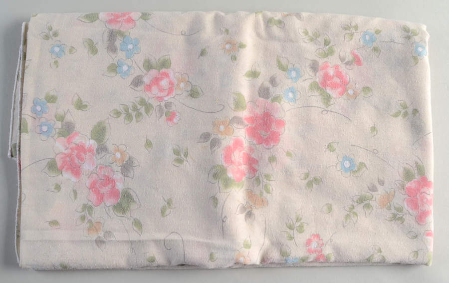 Tea Rose 60" X 60" Rectangular Tablecloth by Pfaltzgraff-1
