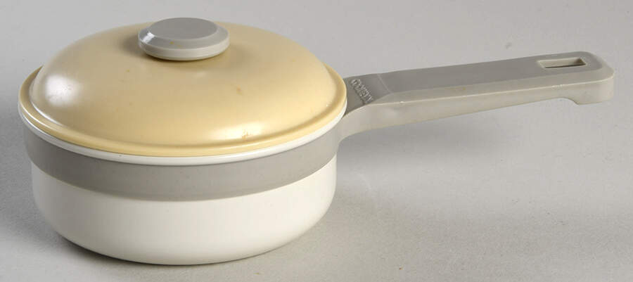 Tea Rose Metal Child's Saucepan by Pfaltzgraff-1
