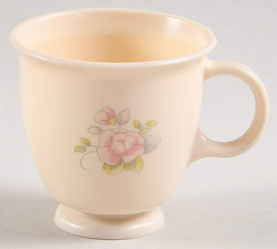 Tea Rose Plastic Child's Cup by Pfaltzgraff-1