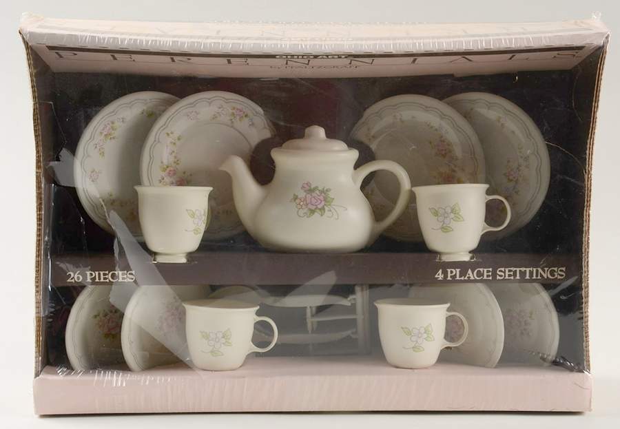Tea Rose (26 Piece) Metal Child's Tea Set by Pfaltzgraff-1