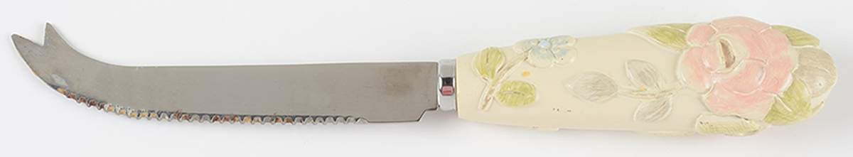Tea Rose Sculpted Cheese Slicer by Pfaltzgraff-1