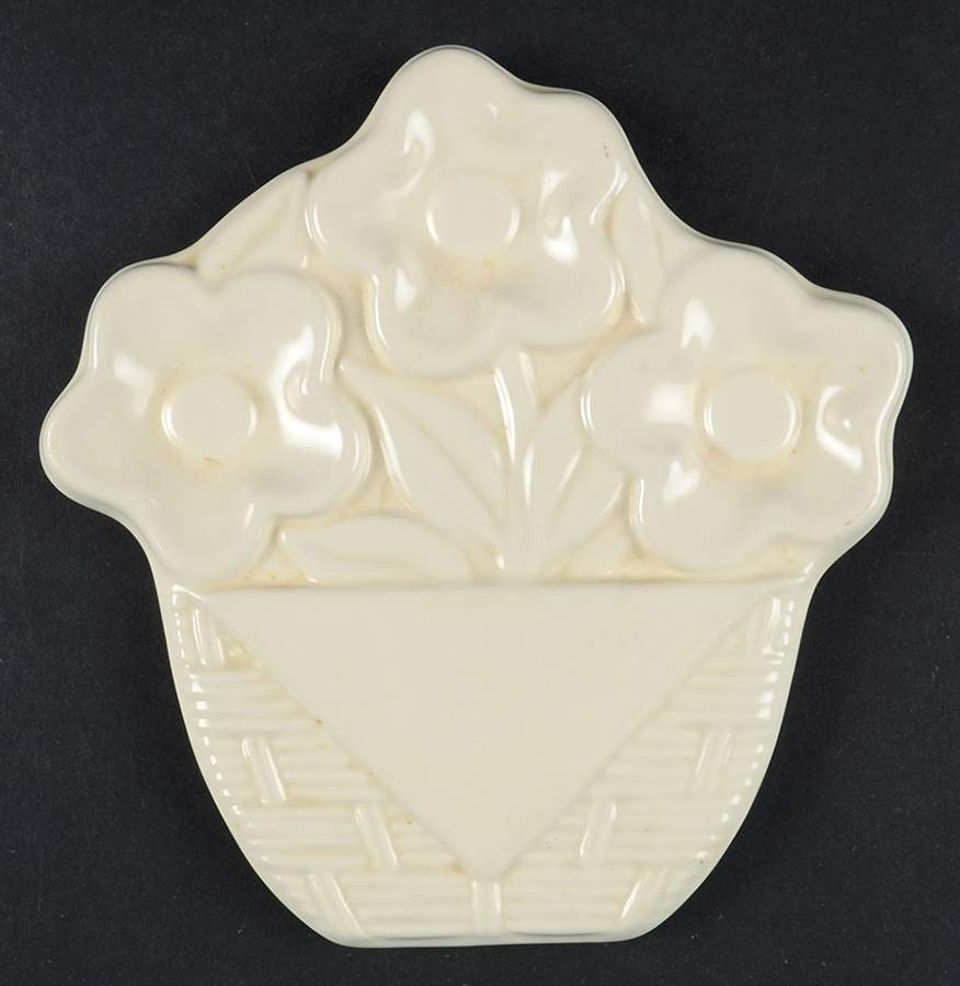 Tea Rose Sculpted Trivet by Pfaltzgraff-1