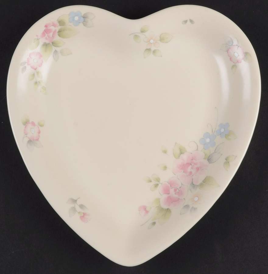 Tea Rose Heart Shaped Plate by Pfaltzgraff-1