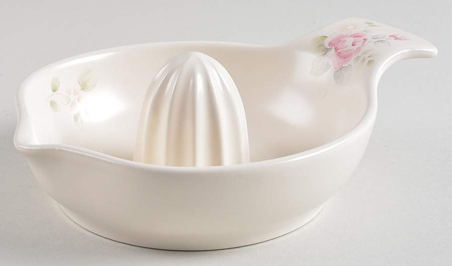Tea Rose Juicer by Pfaltzgraff-1