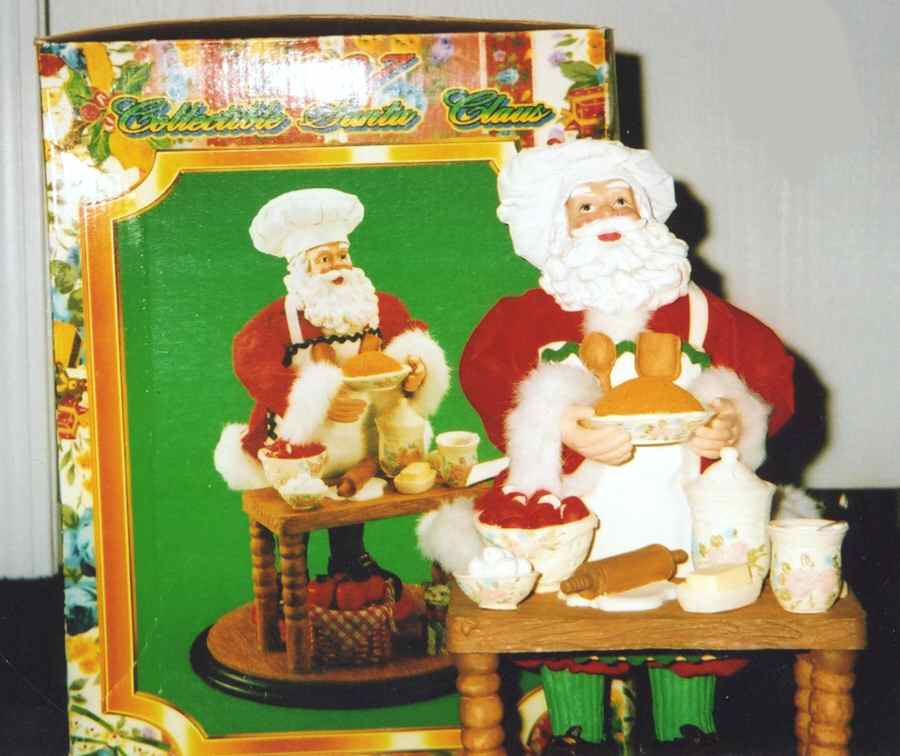 Tea Rose Santa Claus Figurine by Pfaltzgraff-1