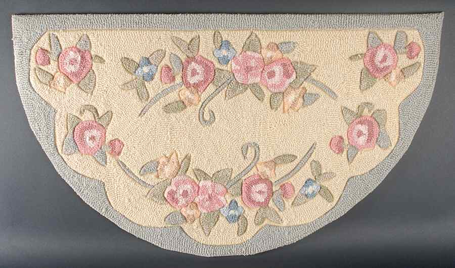 Tea Rose Hook Slice Rug by Pfaltzgraff-1