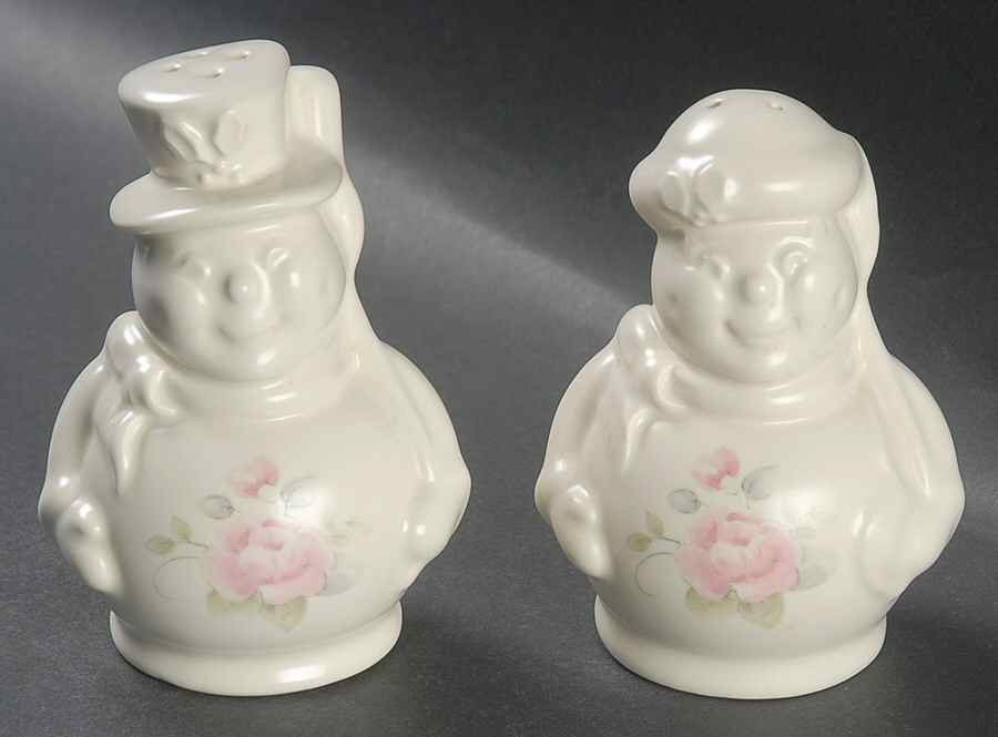 Tea Rose Snow People Salt & Pepper Set by Pfaltzgraff-1