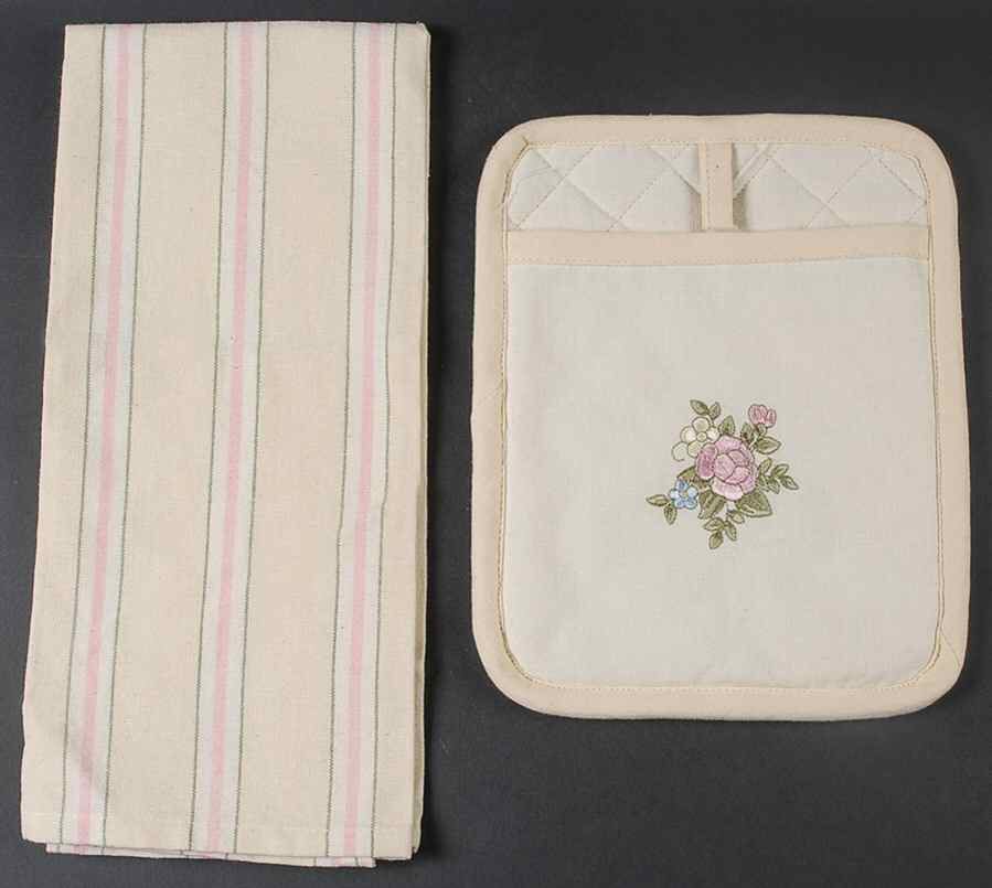 Tea Rose Pocket Mitt Set by Pfaltzgraff-1