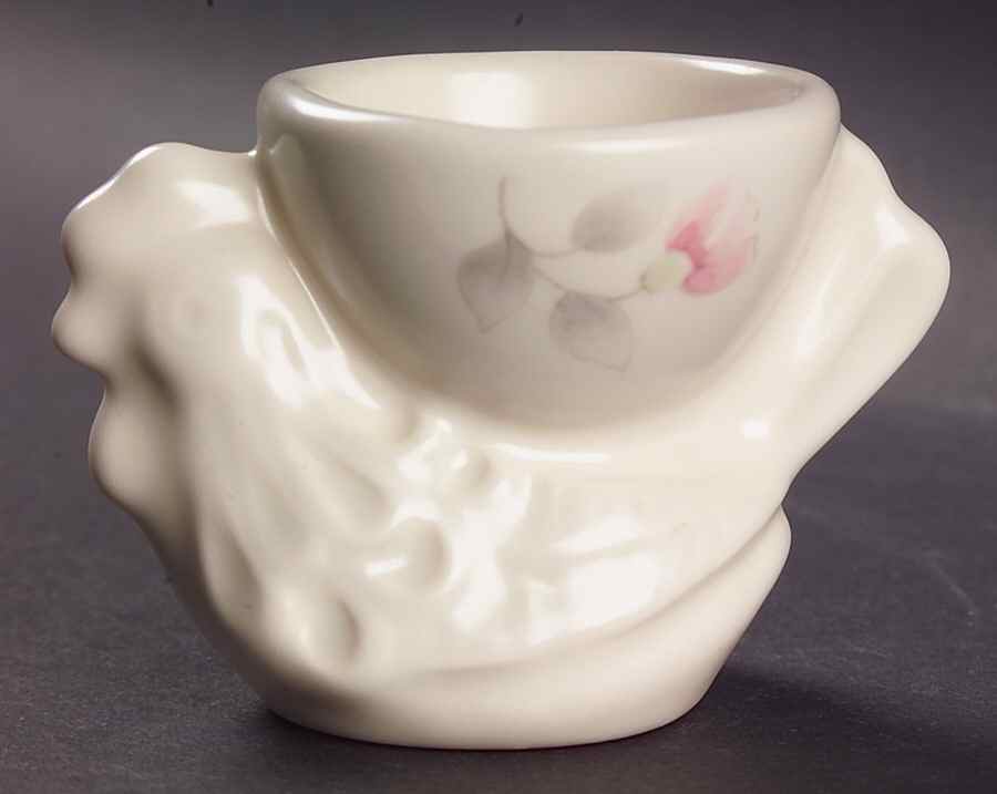 Tea Rose Single Egg Cup by Pfaltzgraff-1