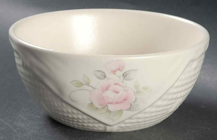 Tea Rose Small Basket Bowl by Pfaltzgraff-1