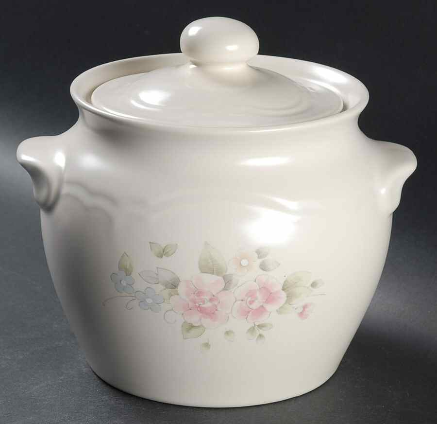 Tea Rose Bean Pot & Lid by Pfaltzgraff-1