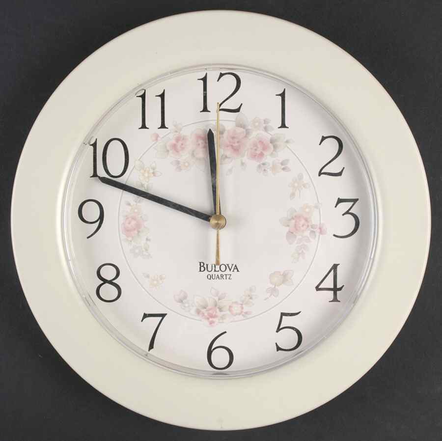 Tea Rose Melamine Battery Operated Clock Plate by Pfaltzgraff-1