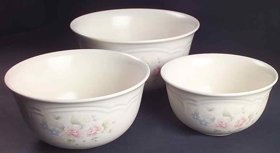 Tea Rose (3 Piece) Mixing Bowl Set by Pfaltzgraff-1