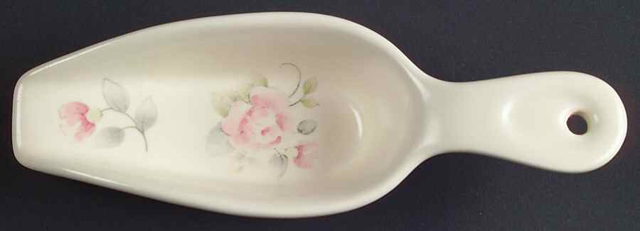 Tea Rose Medium Scoop by Pfaltzgraff-1