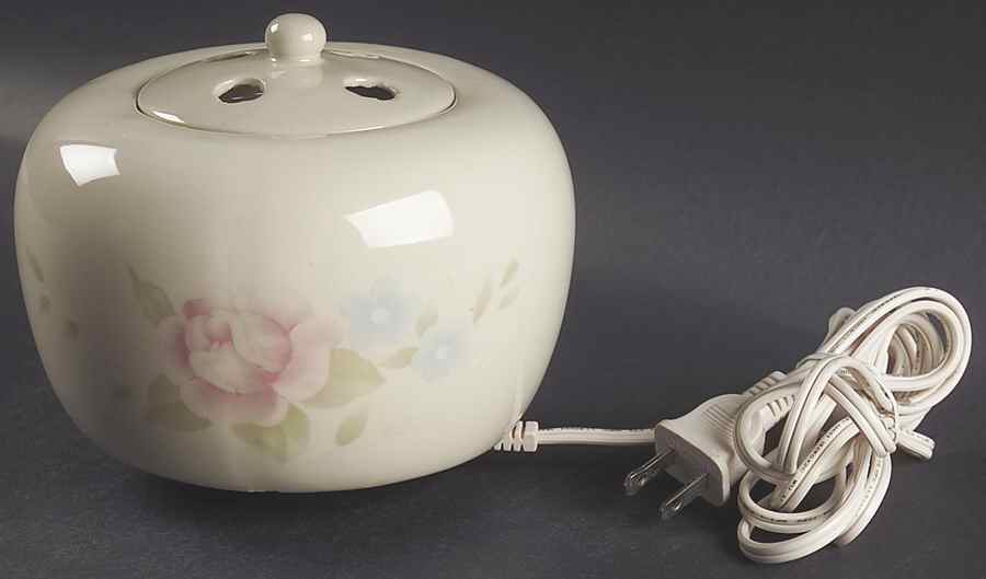 Tea Rose Electric Potpourri Warmer with Lid by Pfaltzgraff-1