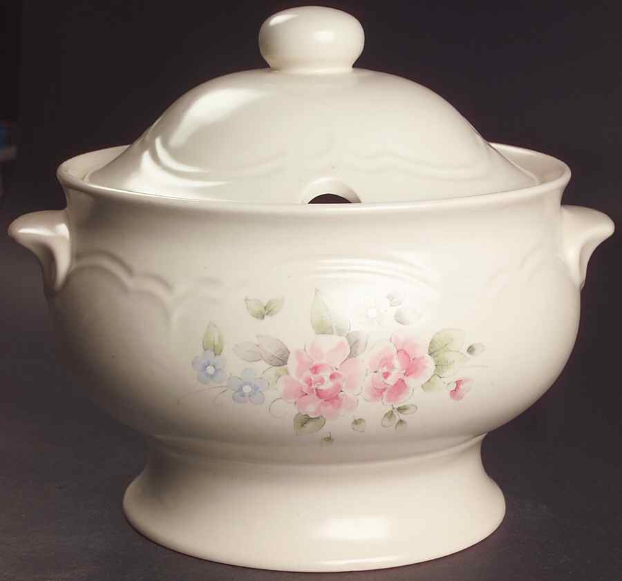 Tea Rose Tureen &  Lid by Pfaltzgraff-1