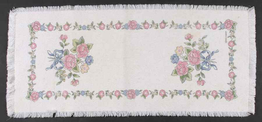 Tea Rose Cloth Table Runner by Pfaltzgraff-1