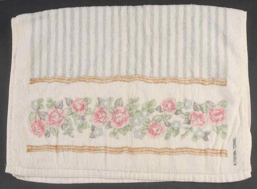 Tea Rose Cloth Dish Towel by Pfaltzgraff-1