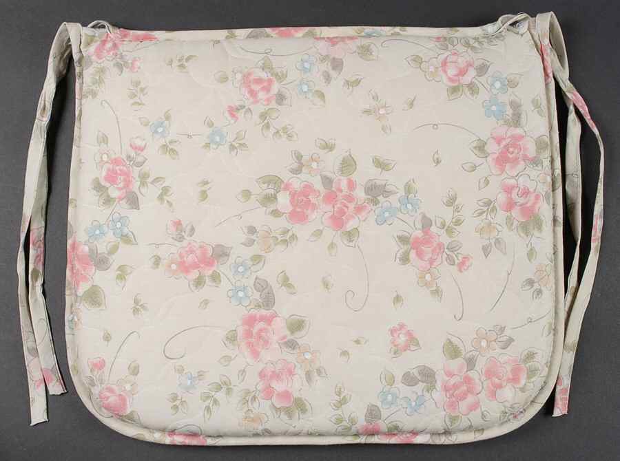 Tea Rose Chair Pad/Cushion by Pfaltzgraff-1