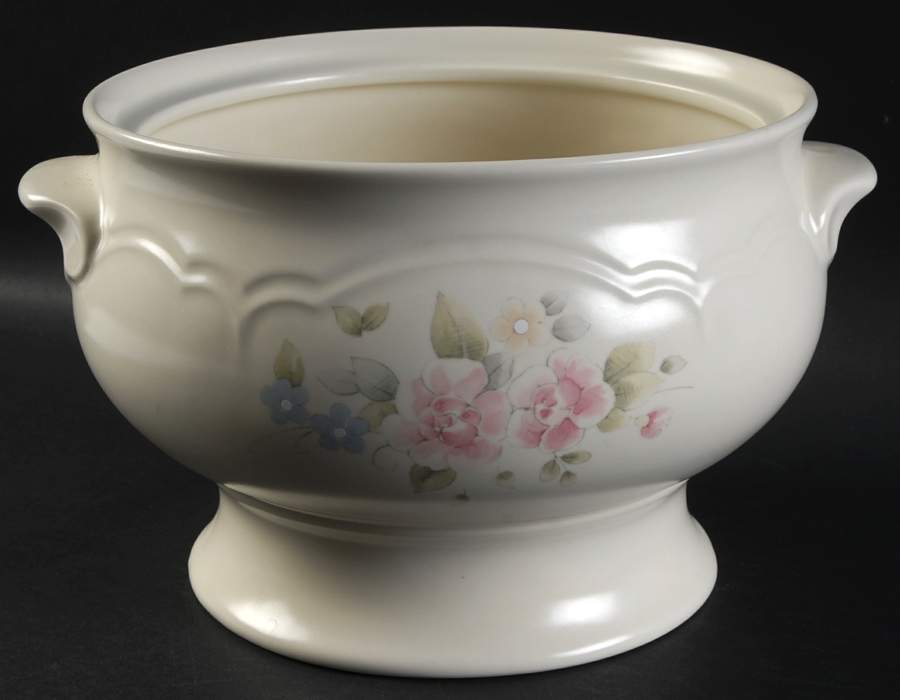 Tea Rose Tureen No Lid by Pfaltzgraff-1