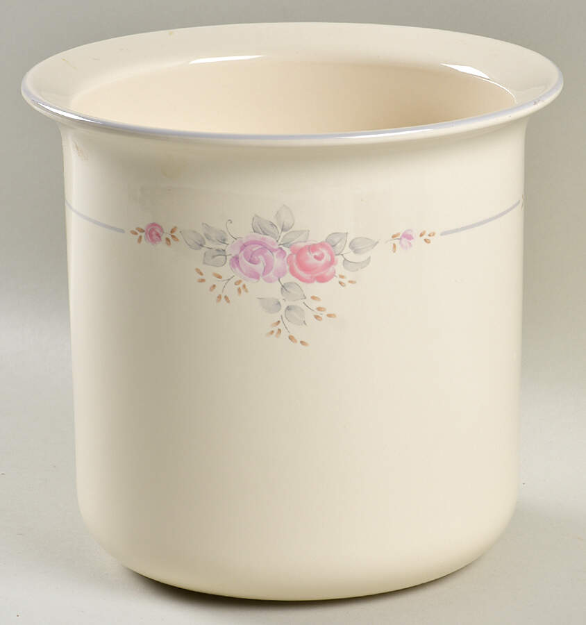 Trousseau Extra Large Canister No Lid by Pfaltzgraff-1