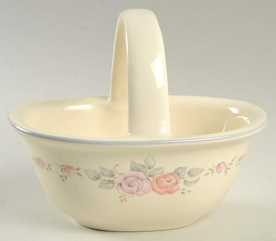 Trousseau Small Basket by Pfaltzgraff-1