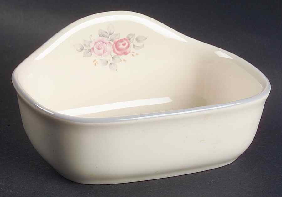 Trousseau Soap Dish by Pfaltzgraff-1