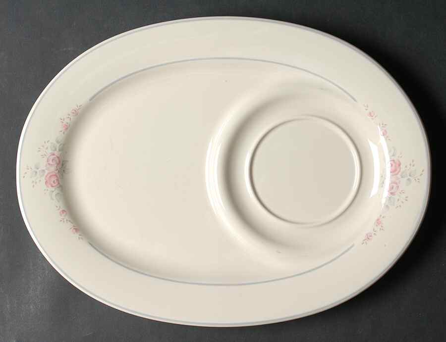 Trousseau Oval Snack Tray by Pfaltzgraff-1