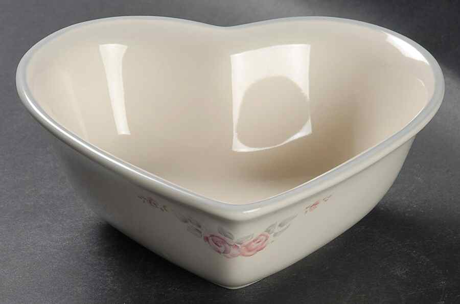 Trousseau 6" Heart Shaped Bowl by Pfaltzgraff-1