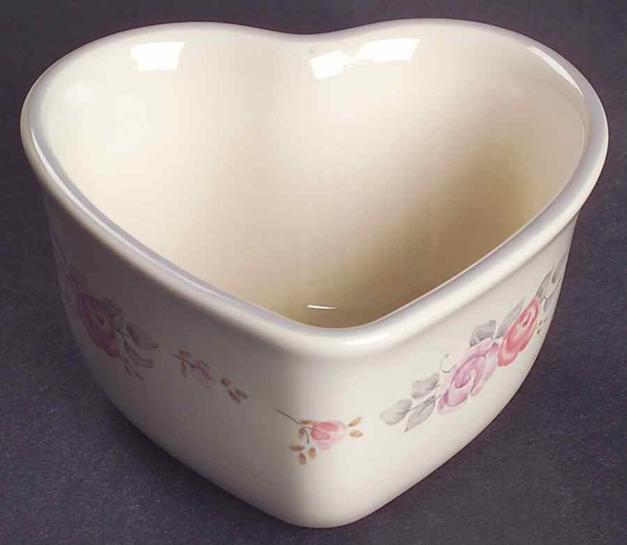 Trousseau Heart Shaped Custard Cup by Pfaltzgraff-1