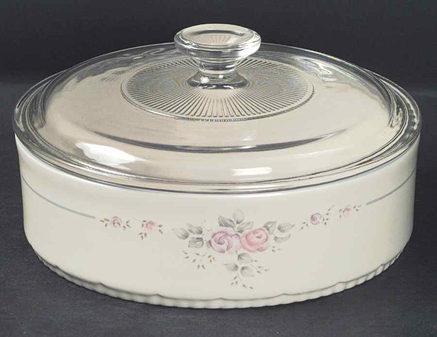 Trousseau 1.5 Quart Round Covered Baker by Pfaltzgraff-1