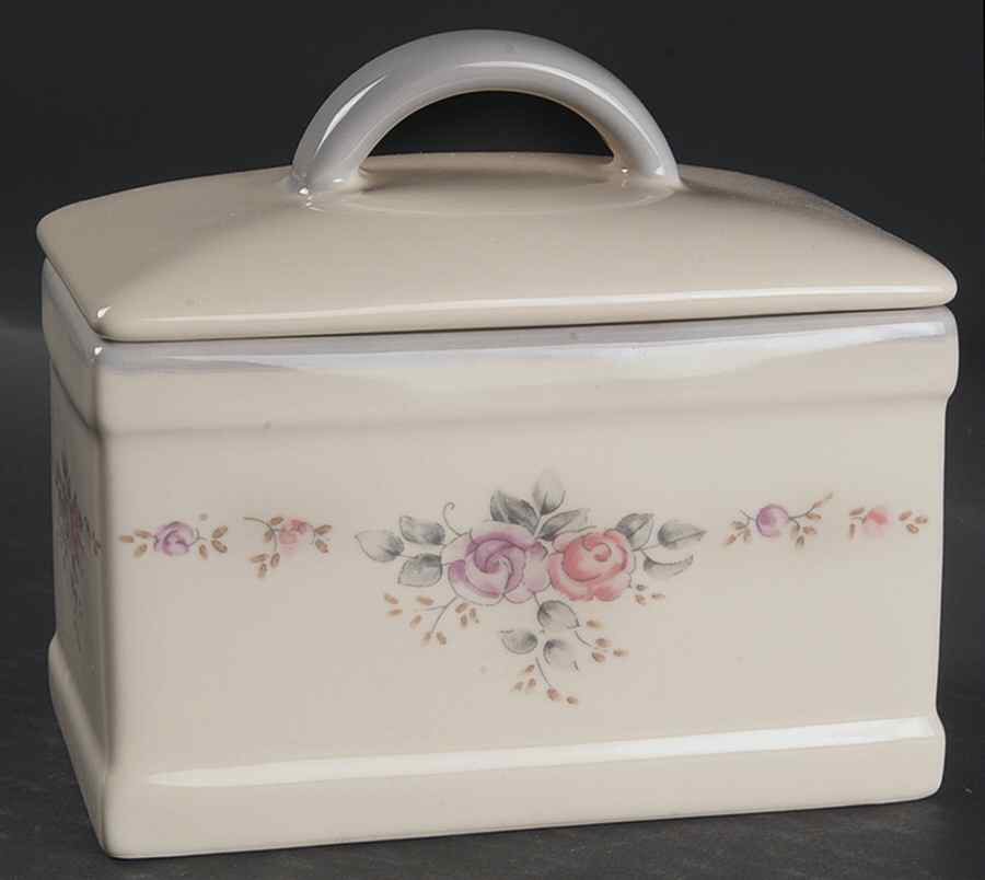Trousseau Kitchen Keeper & Lid by Pfaltzgraff-1