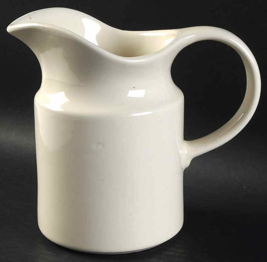 Trousseau 32 Oz Pitcher by Pfaltzgraff-1