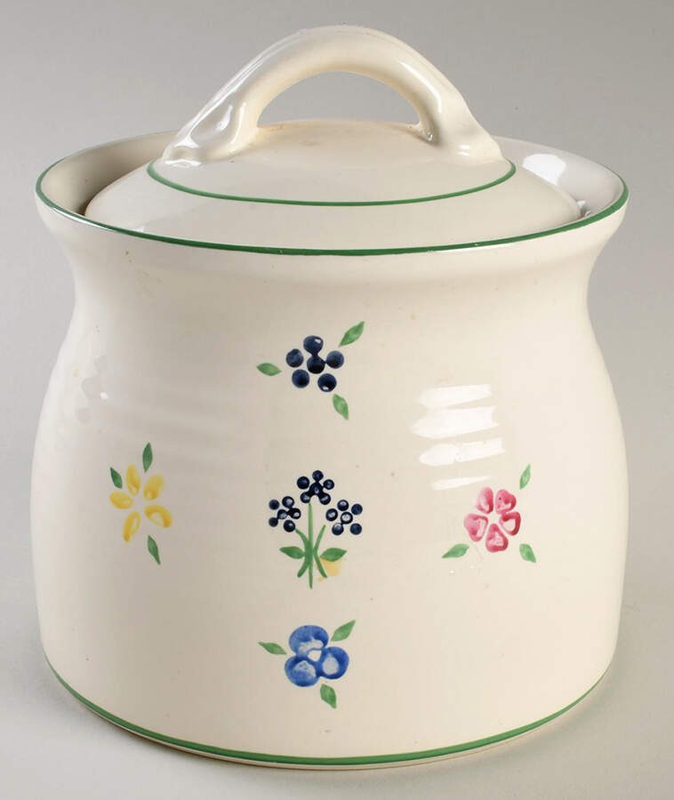 Vickie Hanson Small Canister & Lid by Pfaltzgraff-1