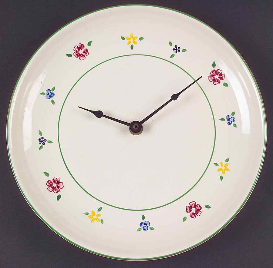 Vickie Hanson Clock Plate by Pfaltzgraff-1