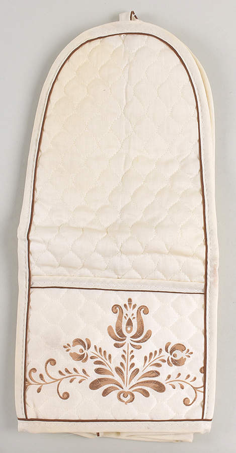 Village (Made in USA) Cloth Blender Cover by Pfaltzgraff-1