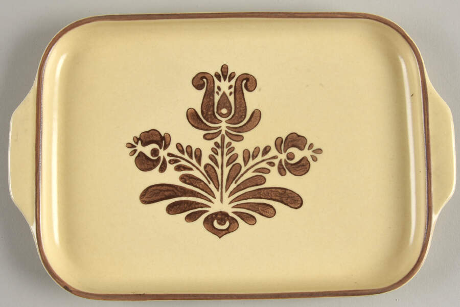 Village (Made in USA) Everything Tray by Pfaltzgraff-1