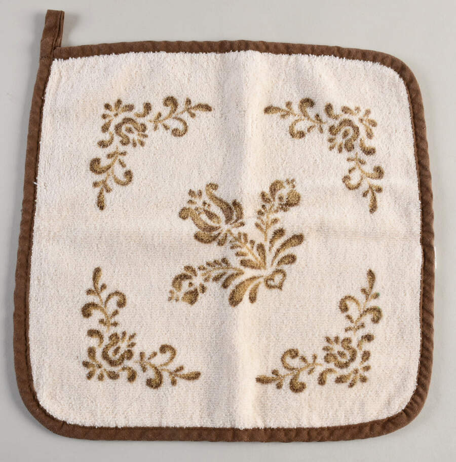 Village (Made in USA) Cloth Potholder by Pfaltzgraff-1