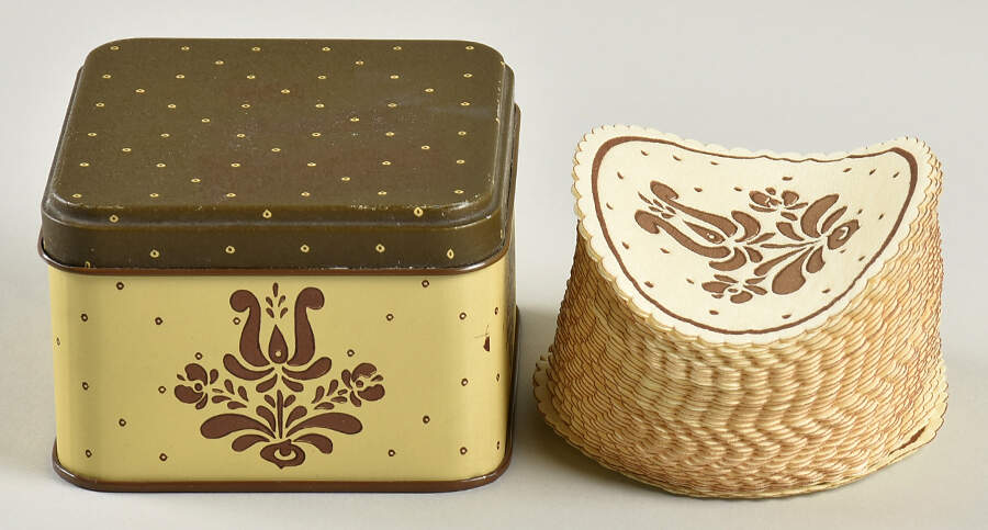 Village (Made in USA) Paper Coasters with Square Metal Box by Pfaltzgraff-1