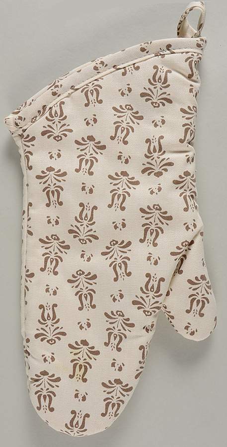 Village (Made in USA) Cloth Oven Mitt by Pfaltzgraff-1