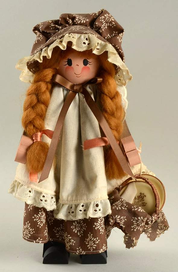 Village (Made in USA) Doll by Pfaltzgraff-1