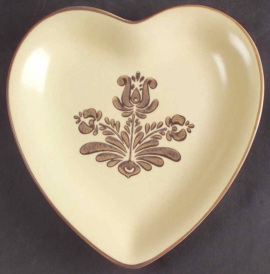 Village (Made in USA) Heart Shaped Plate by Pfaltzgraff-1