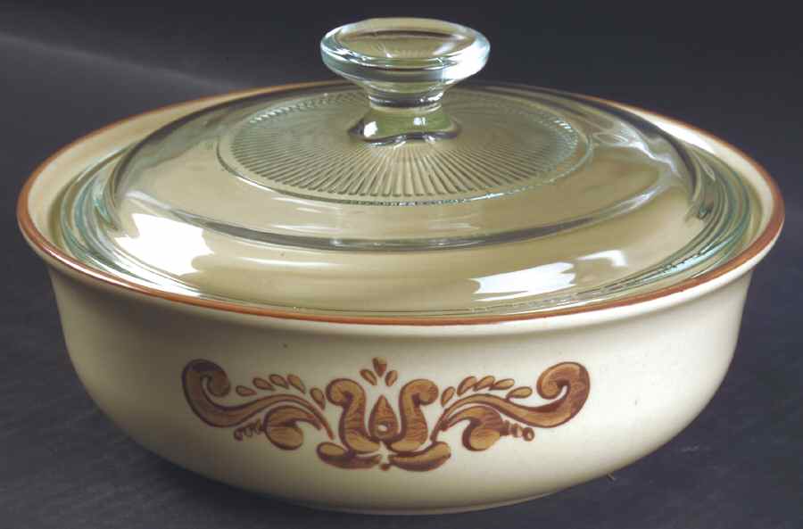 Village (Made in USA) 1 Qt Round Covered Casserole by Pfaltzgraff-1