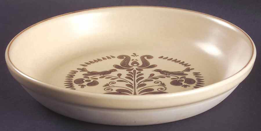 Village (Made in USA) 9" Pie Baking Plate by Pfaltzgraff-1
