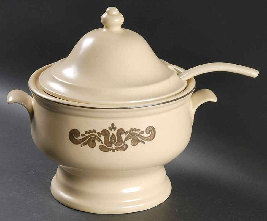 Village (Made in USA) Tureen & Lid w/Ladle by Pfaltzgraff-1