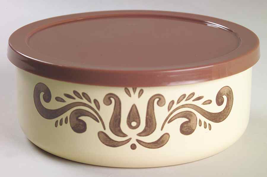 Village (Made in USA) 6" Metal Bowl W/Plastic Lid by Pfaltzgraff-1
